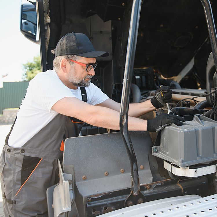 Truck Mechanic